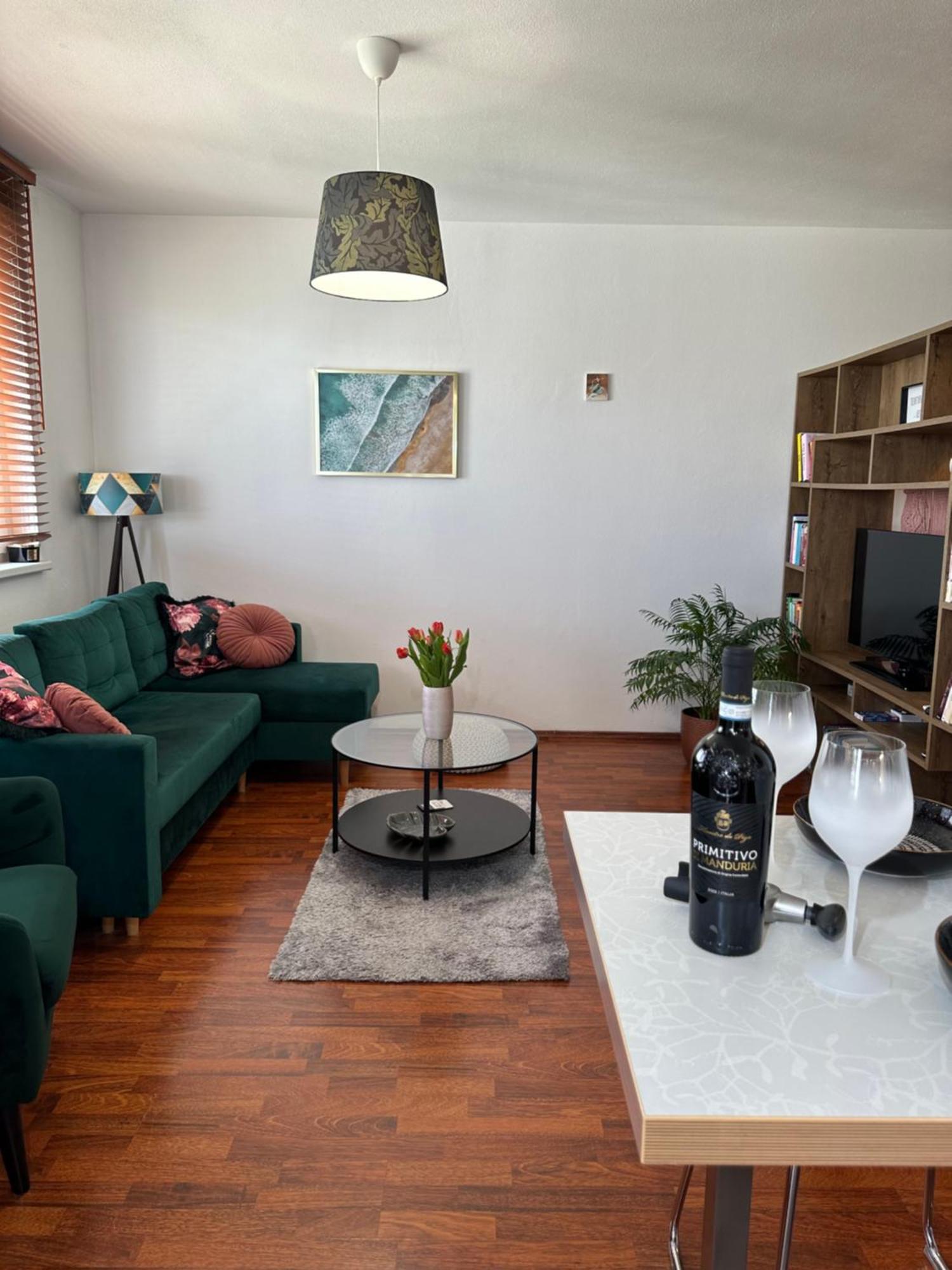 Cozy Apartment With Nice Balcony Seating, 9Th Floor, Parking Bratislava Eksteriør bilde